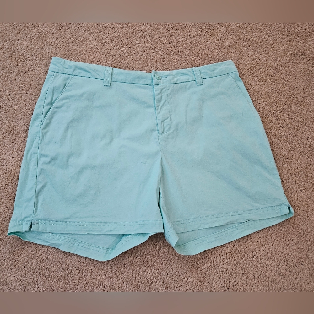 Magellan Outdoors Women's Size 18 Aqua Blue Shorts